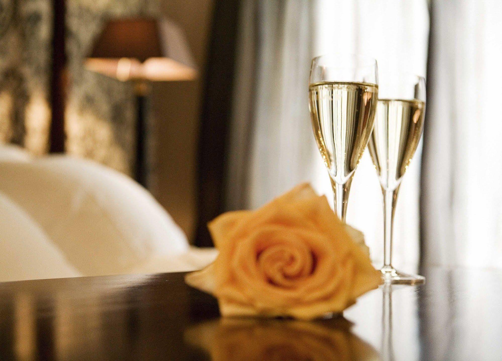 Suitehotel Posthoorn Monnickendam Zewnętrze zdjęcie